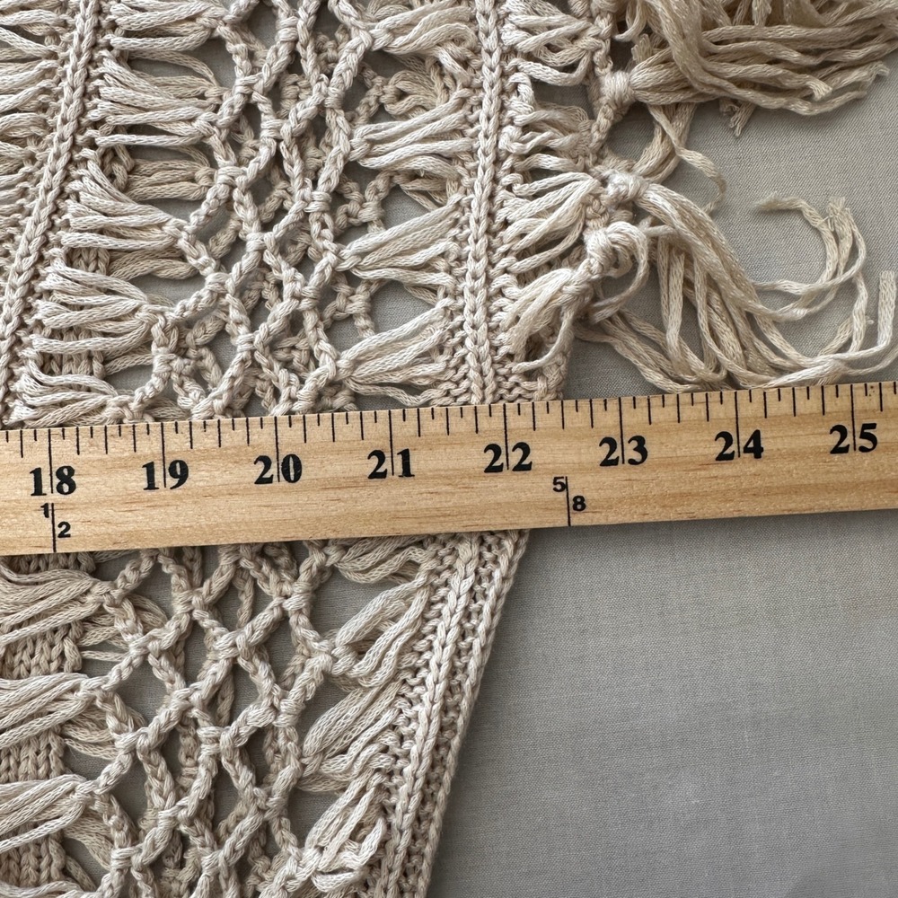 deb Women's OS Crochet Poncho Top Beige Boho Fringe Medallion Knit T44 - Picture 4 of 6
